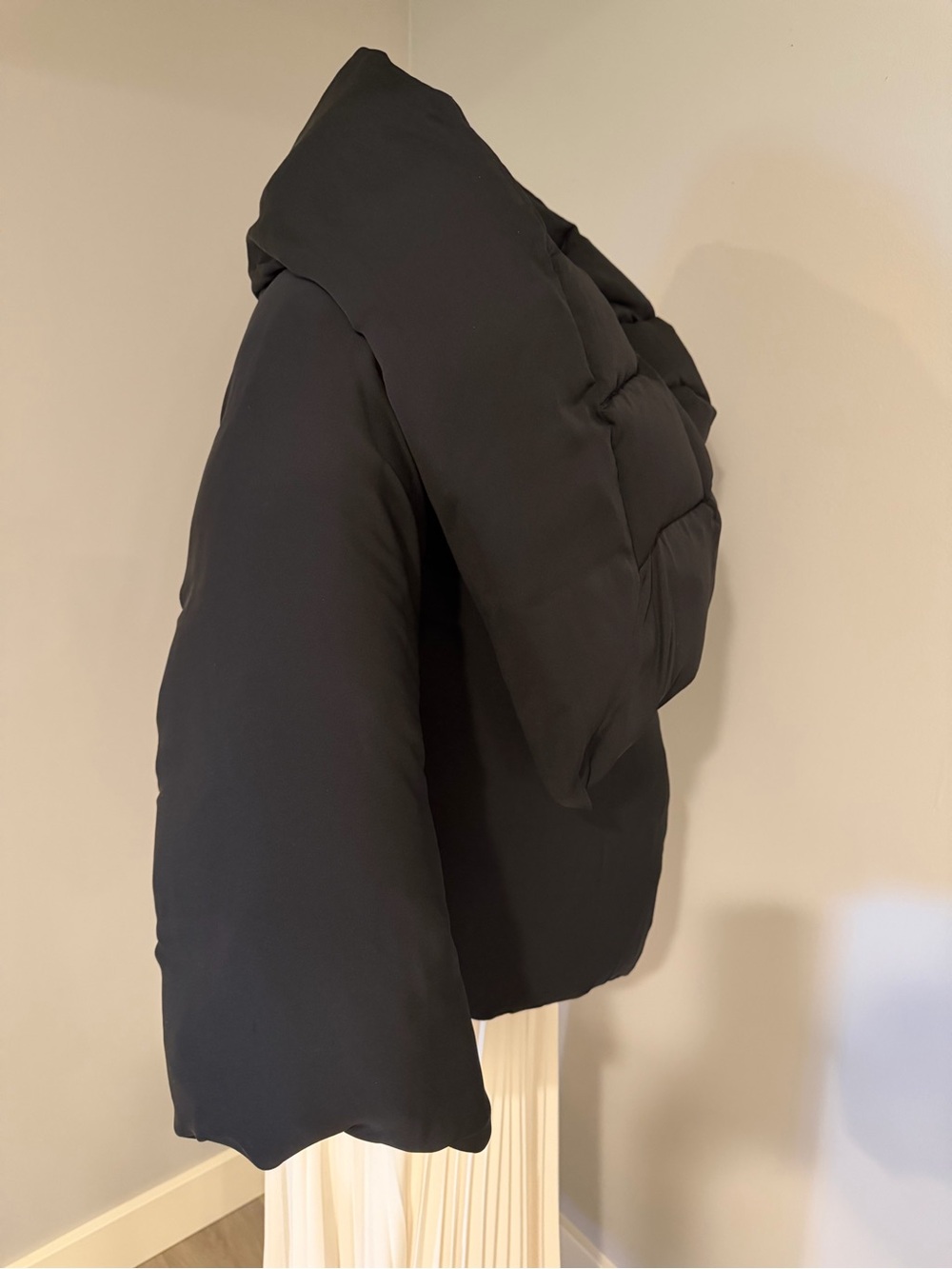 Salvatore Ferragamo Black Wrap Puffer Jacket - Picture 8 of 16